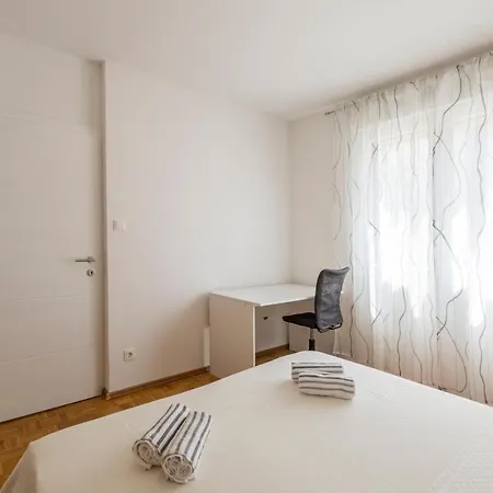 דירה Pujanke - Large 3 Bedroom