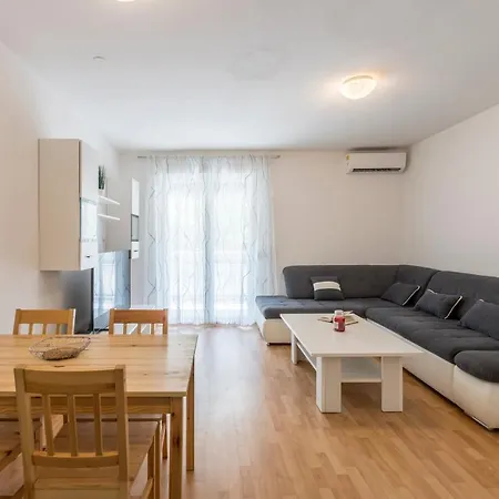 Pujanke - Large 3 Bedroom 斯普利特