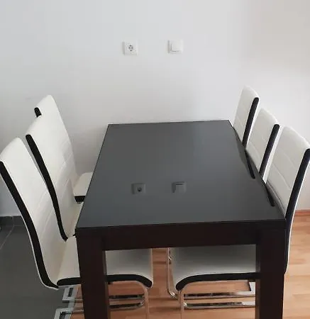 Pujanke - Large 3 Bedroom * Split