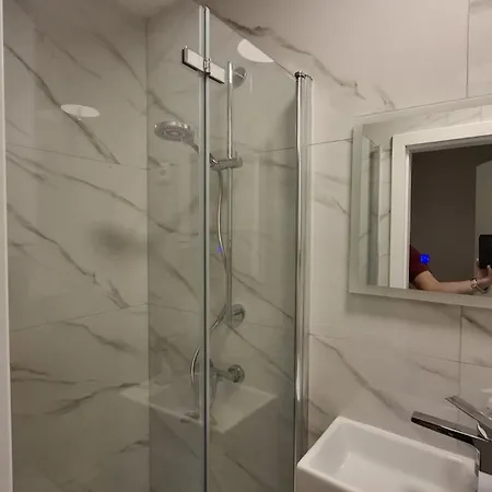 Pujanke - Large 3 Bedroom Apartman *