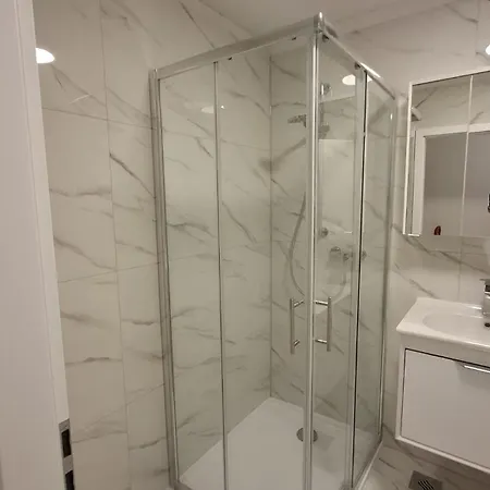 Pujanke - Large 3 Bedroom Lejlighed Split