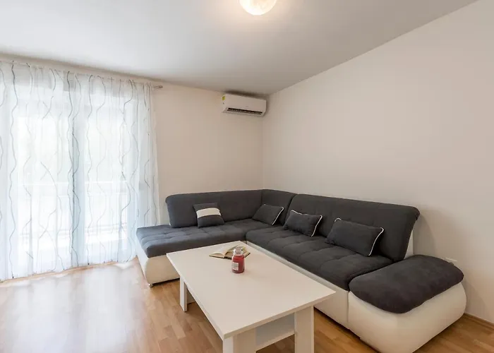 Pujanke - Large 3 Bedroom * Split